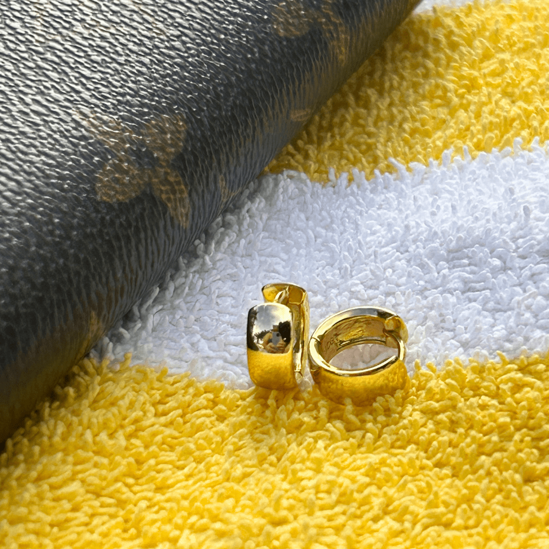 18k GOLD HURLEY HUGGIES - LOVEY BY LOVEY