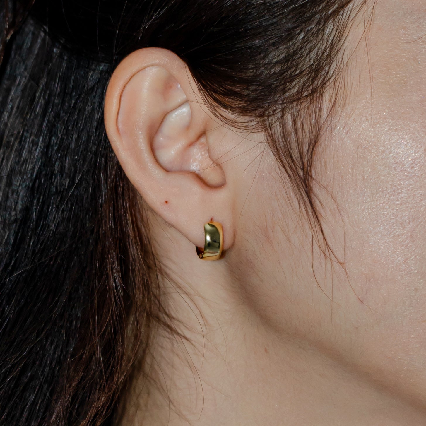 18k GOLD HURLEY HUGGIES - LOVEY BY LOVEY