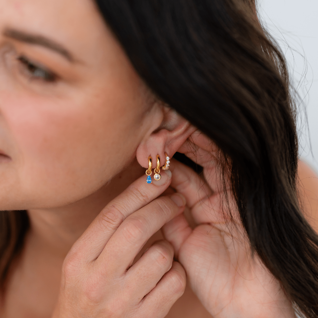 18k GOLD TEARDROP HUGGIE SET - LOVEY BY LOVEY