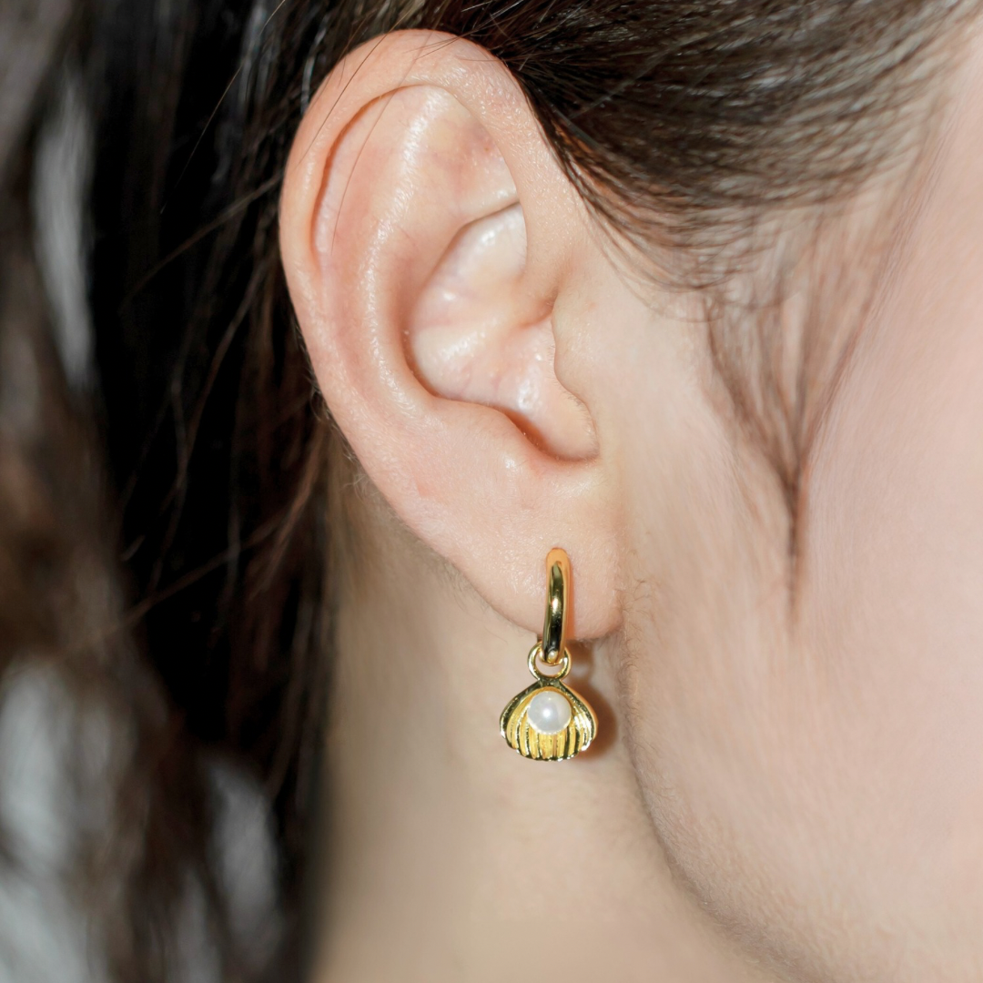 SEYCHELLES SHELL CHARM | GOLD